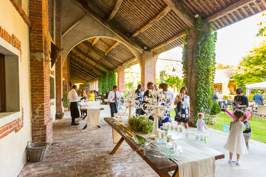 country chic wedding reception in lombardy