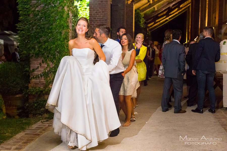 wedding party countryside lombardy