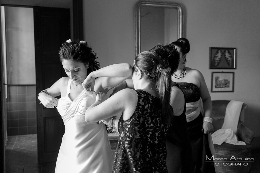 bride getting ready castle San Sebastiano Po Italy