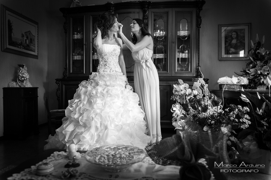 bride getting ready stresa lake maggiore italy