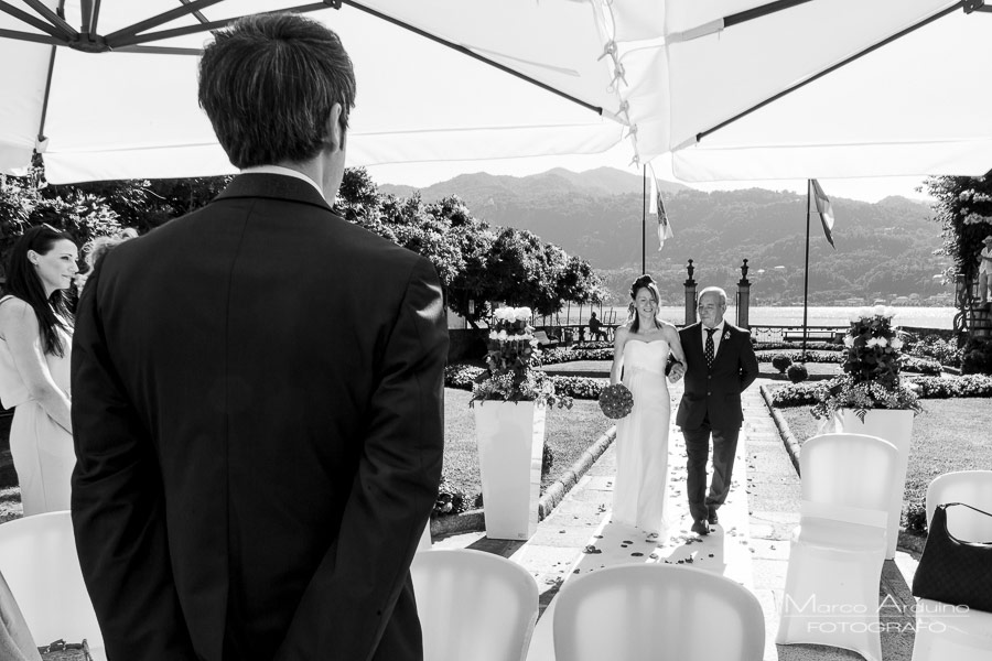 outdoor civil ceremony Villa Bossi lake orta