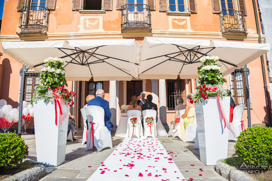 outdoor civil ceremony Villa Bossi lake orta