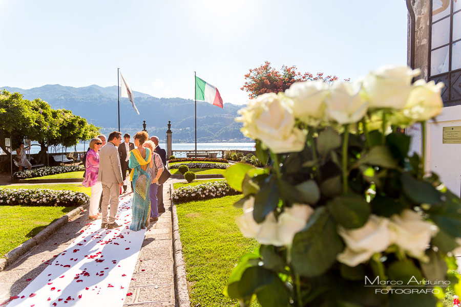 intimate wedding on lake orta