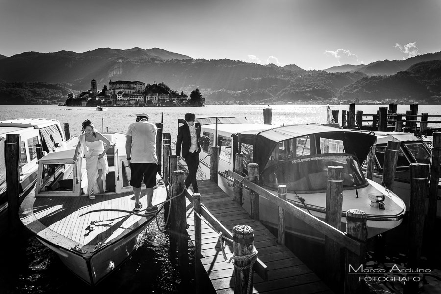 wedding photographer on lake orta